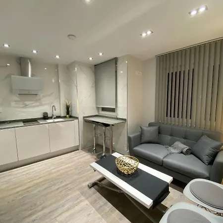 Apartamento Moderno En La Alamedilla Daire